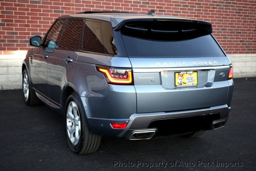 2020 Land Rover Range Rover Sport HSE photo 16