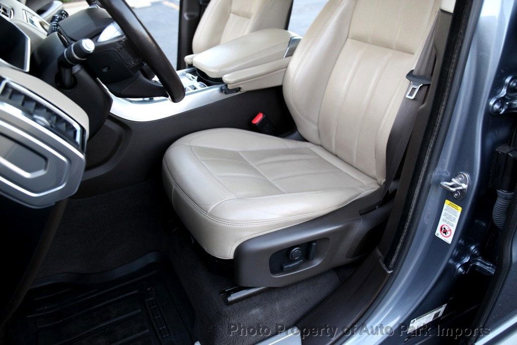 2020 Land Rover Range Rover Sport HSE photo 24