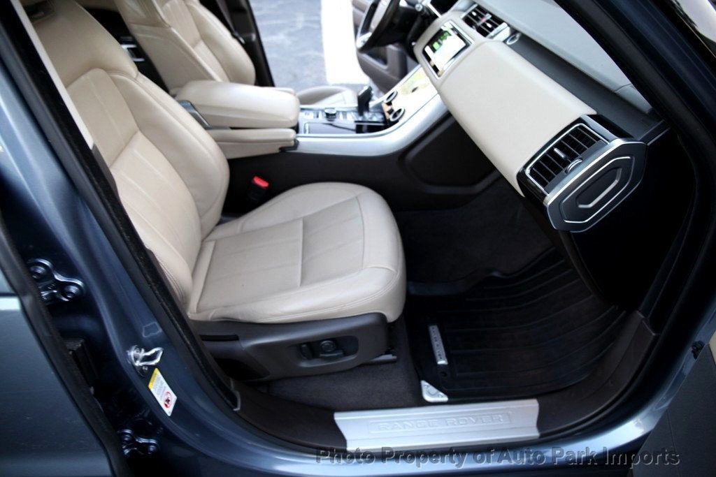 2020 Land Rover Range Rover Sport HSE photo 28