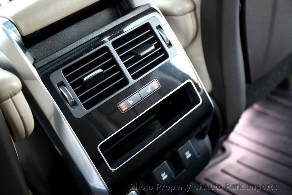 2020 Land Rover Range Rover Sport HSE photo 34