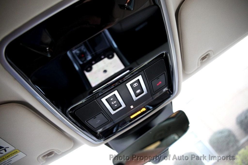 2020 Land Rover Range Rover Sport HSE photo 46
