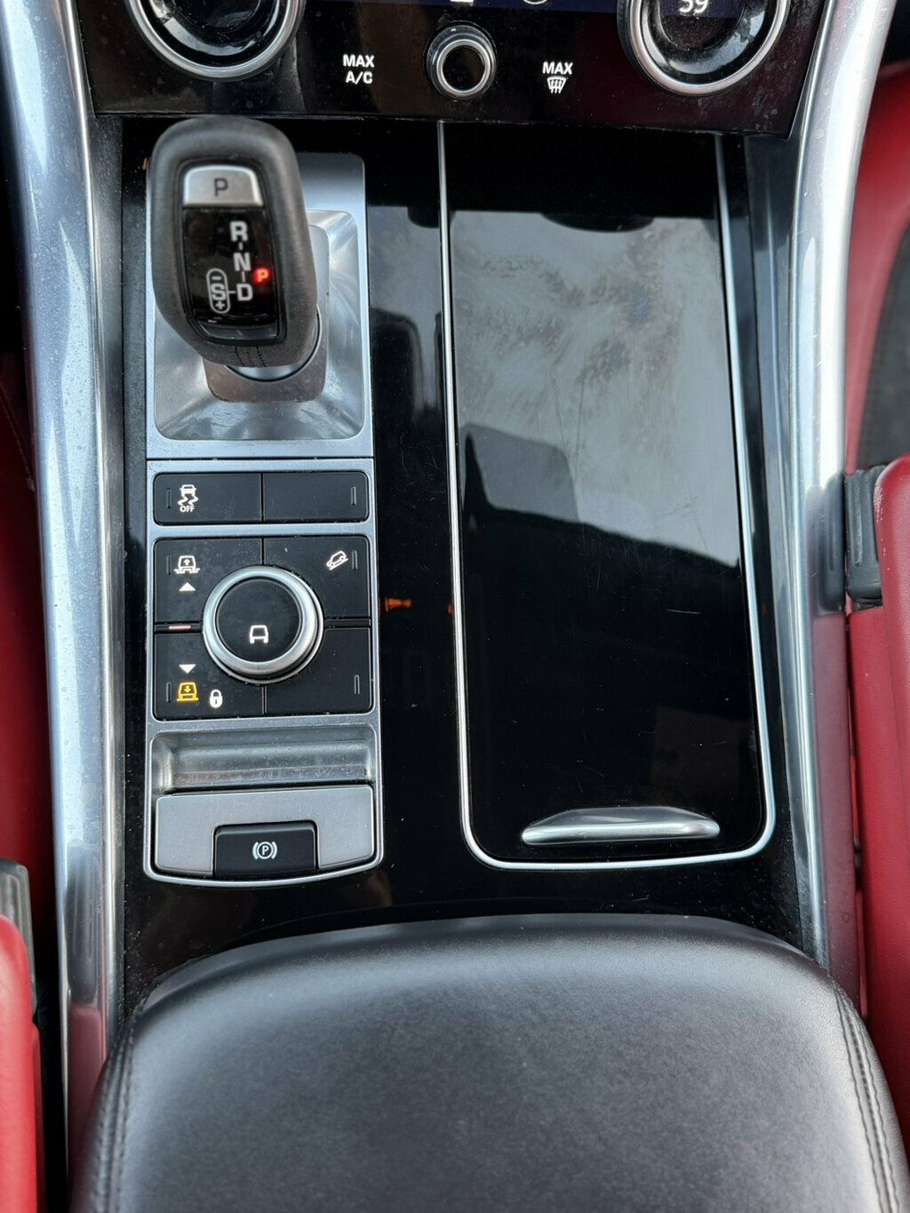 Land Rover Range Rover Sport photo 17