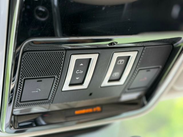 2020 Land Rover Range Rover Sport V8 Supercharged HSE Dynamic - 23041848 - 18
