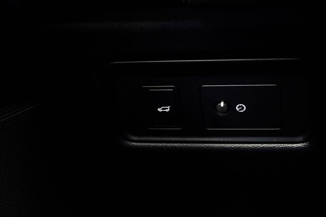 2020 Land Rover Range Rover Sport V8 Supercharged HSE Dynamic - 23083735 - 35