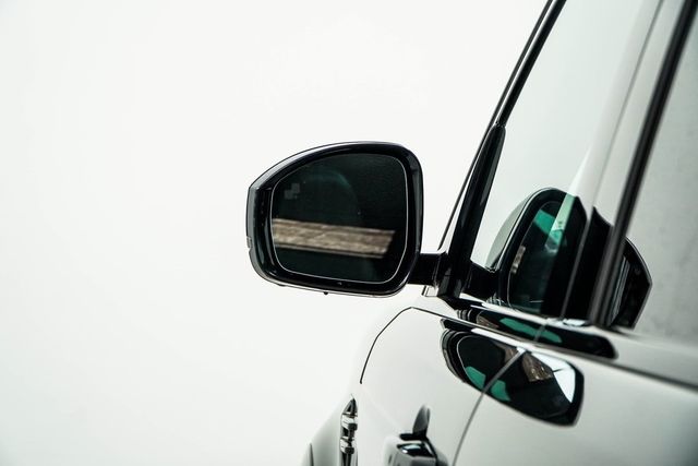 2020 Land Rover Range Rover Sport V8 Supercharged SVR - 22903710 - 13