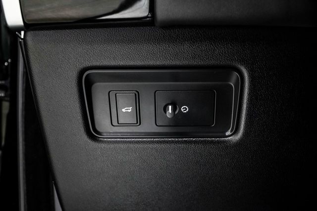2020 Land Rover Range Rover Sport V8 Supercharged SVR - 22903710 - 40