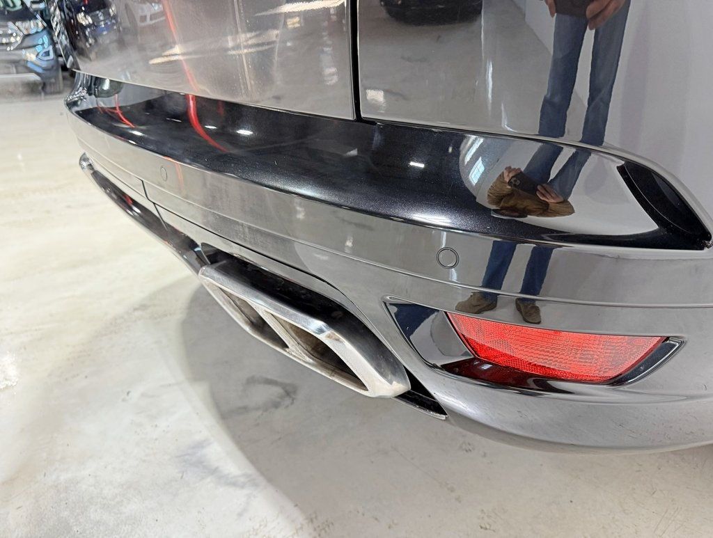 2020 Land Rover Range Rover Sport V8 Supercharged SVR - 22961610 - 11