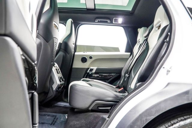 2020 Land Rover Range Rover Sport V8 Supercharged SVR - 23048070 - 40