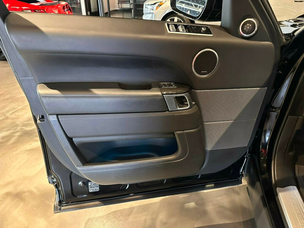 2020 Land Rover Range Rover Sport V8SuperCharged/VisionAssistPkg/DriveProPkg/Htd&CldSeats/TowPkg - 22955695 - 11