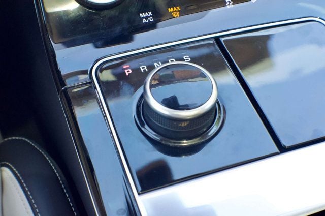2020 Land Rover Range Rover Velar LocalTrade/-P-380-R-Dynamic-HSE/Heated&CooledSeats/PanoRoof - 23015774 - 29