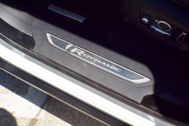 2020 Land Rover Range Rover Velar LocalTrade/-P-380-R-Dynamic-HSE/Heated&CooledSeats/PanoRoof - 23015774 - 37