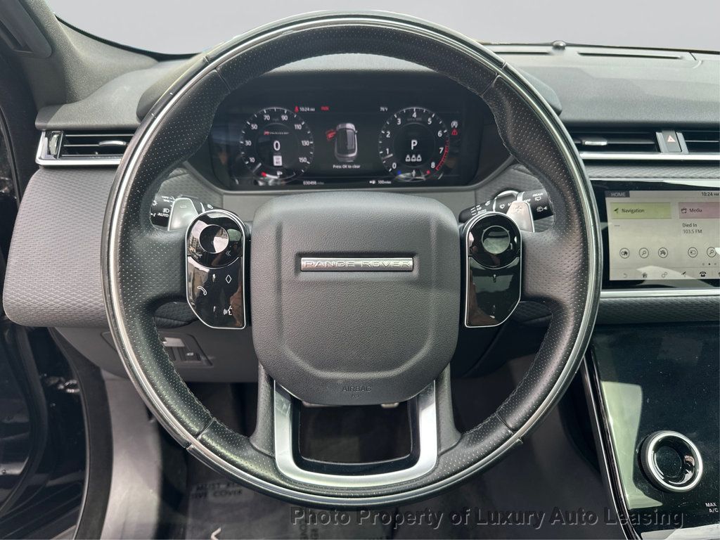 Land Rover Range Rover Velar photo 17