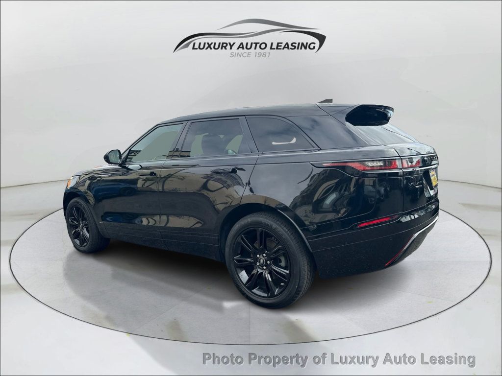 Land Rover Range Rover Velar photo 5