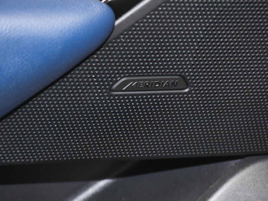 2020 Land Rover Range Rover Velar P250 R-Dynamic S photo 11