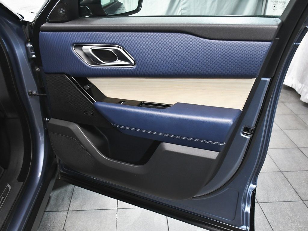 2020 Land Rover Range Rover Velar P250 R-Dynamic S photo 16