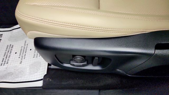 2020 Land Rover Range Rover Velar P250 S w/ Cold Climate Pack & Adaptive Dynamics - 23073901 - 11