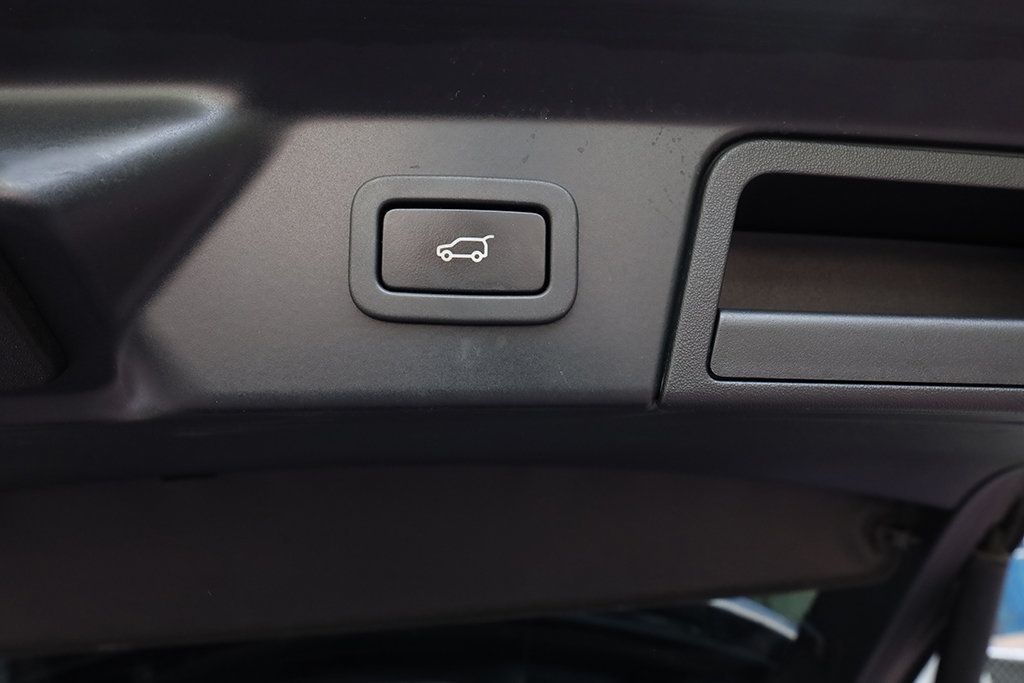 2020 Land Rover Range Rover Velar P340 R-Dynamic S - 23095767 - 35