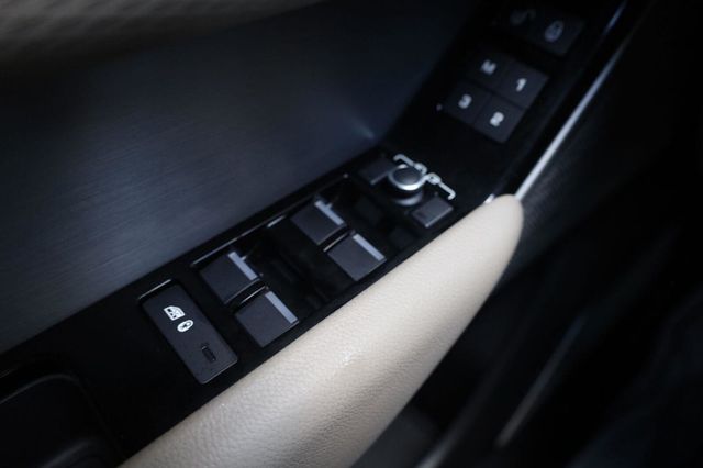 2020 Land Rover Range Rover Velar R-Dynamic S - 23057719 - 38