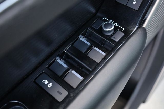 2020 Land Rover Range Rover Velar S - 23017371 - 42