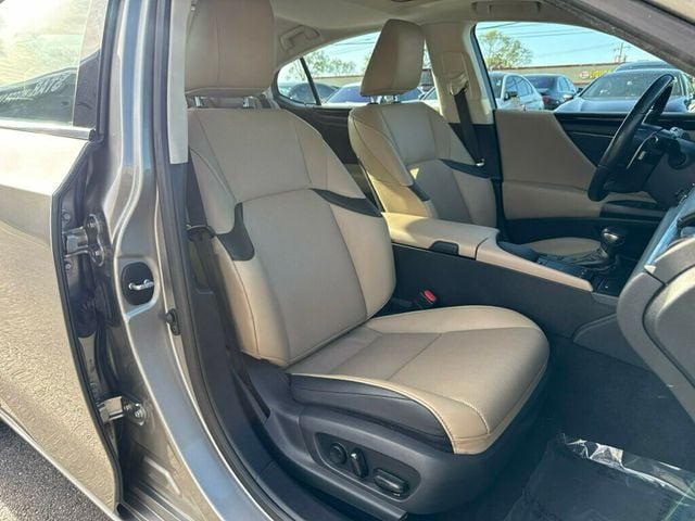 2020 Lexus ES ES 300h FWD - 23019773 - 15