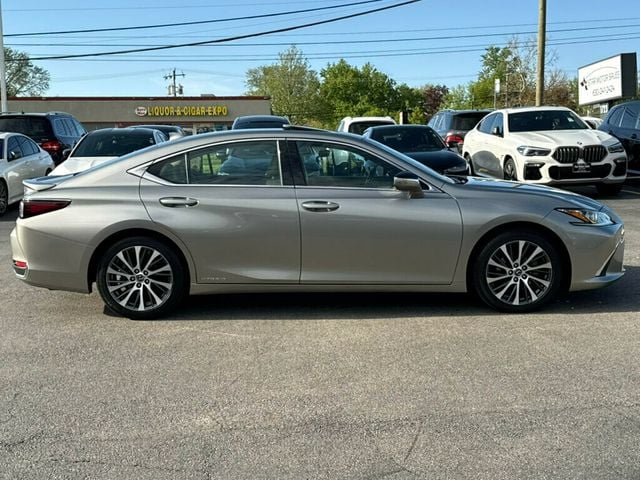 2020 Lexus ES ES 300h FWD - 23019773 - 17
