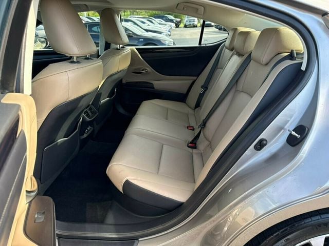 2020 Lexus ES ES 300h FWD - 23019773 - 21
