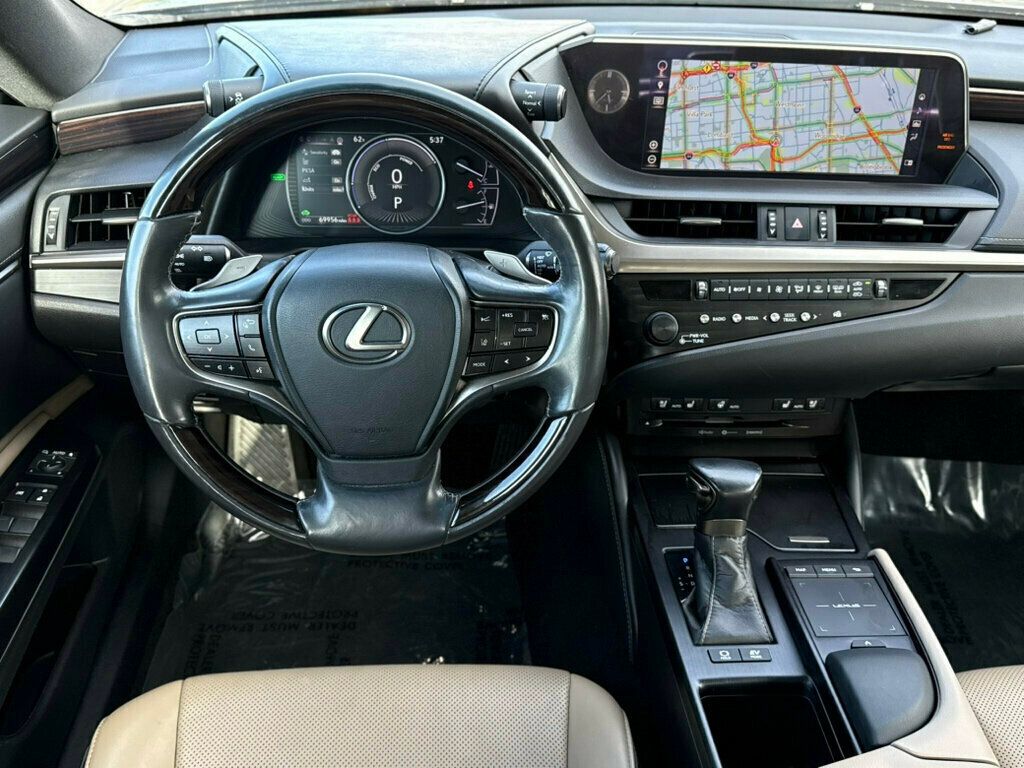 2020 Lexus ES ES 300h FWD - 23019773 - 22