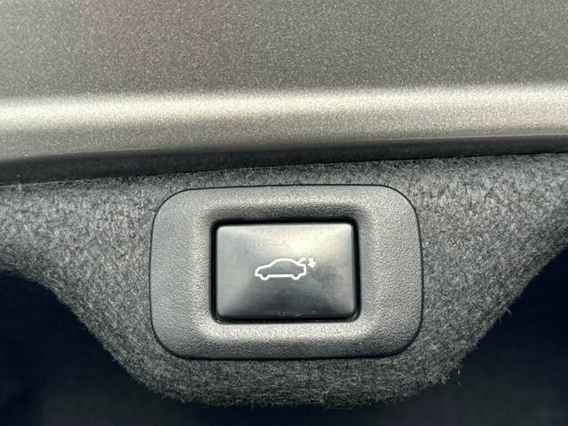 2020 Lexus ES ES 300h FWD - 23019773 - 39