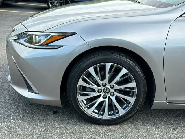 2020 Lexus ES ES 300h FWD - 23019773 - 40