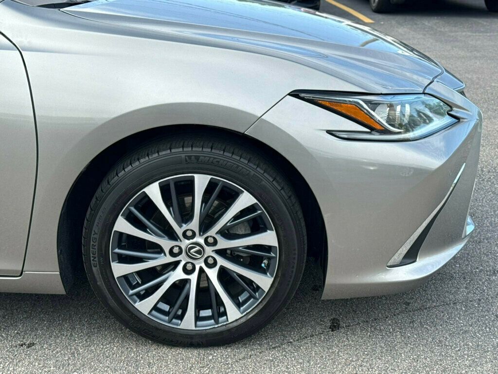 2020 Lexus ES ES 300h FWD - 23019773 - 43