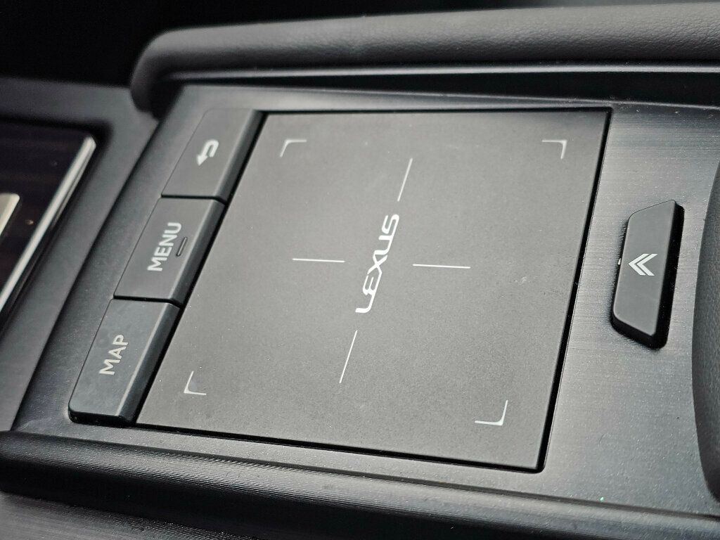 2020 Lexus ES ES 300h Luxury FWD - 22957090 - 28