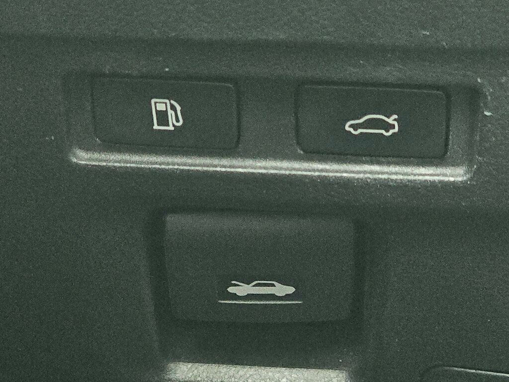 2020 Lexus ES ES 300h Luxury FWD - 22957090 - 39