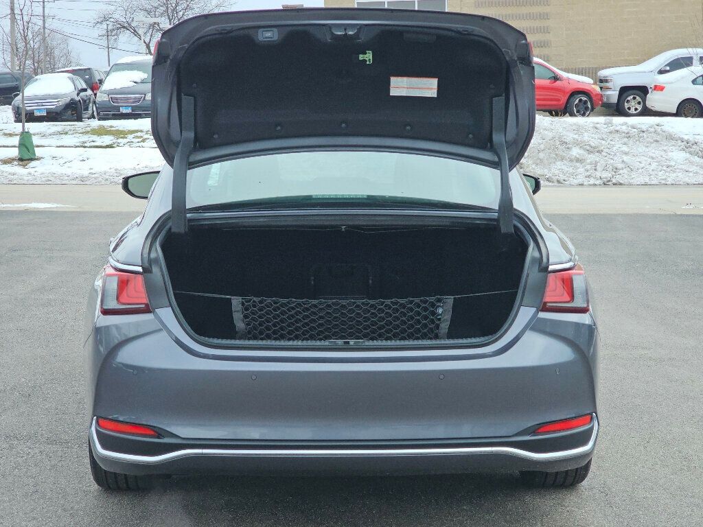 2020 Lexus ES ES 300h Luxury FWD - 22957090 - 44