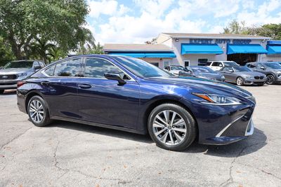 2020 LEXUS ES