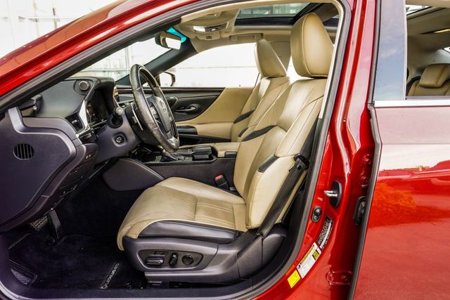 2020 Lexus ES ES 350 Ultra Luxury FWD - 22985595 - 31