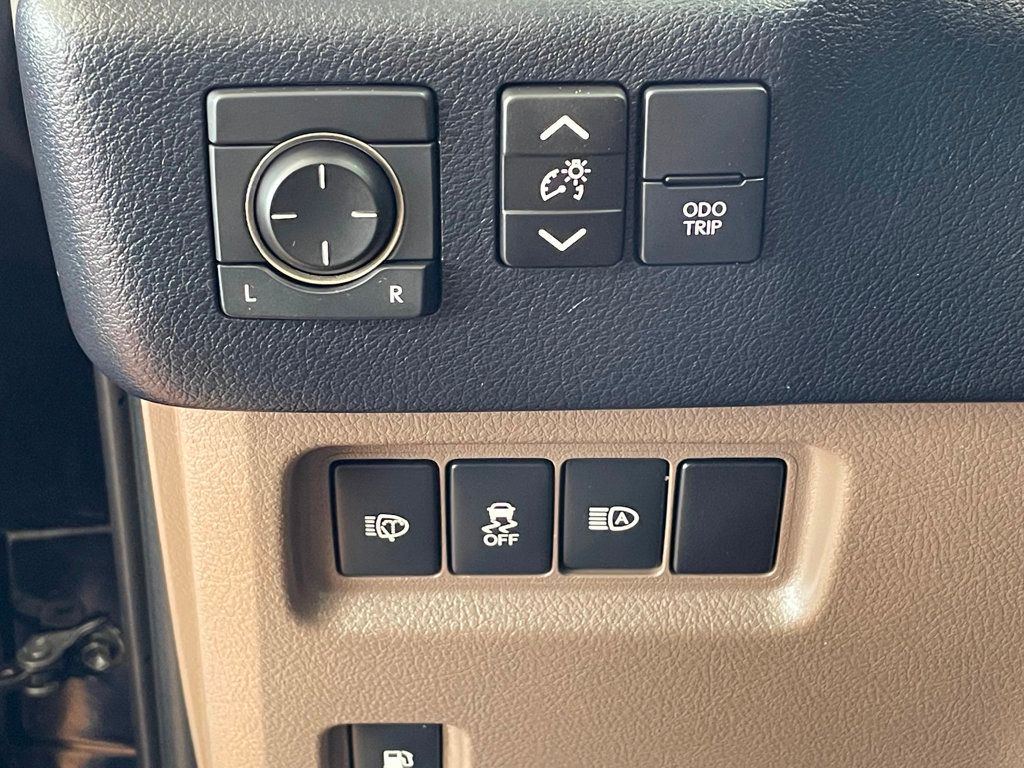 2020 Lexus GX GX 460 4WD - 23014462 - 12