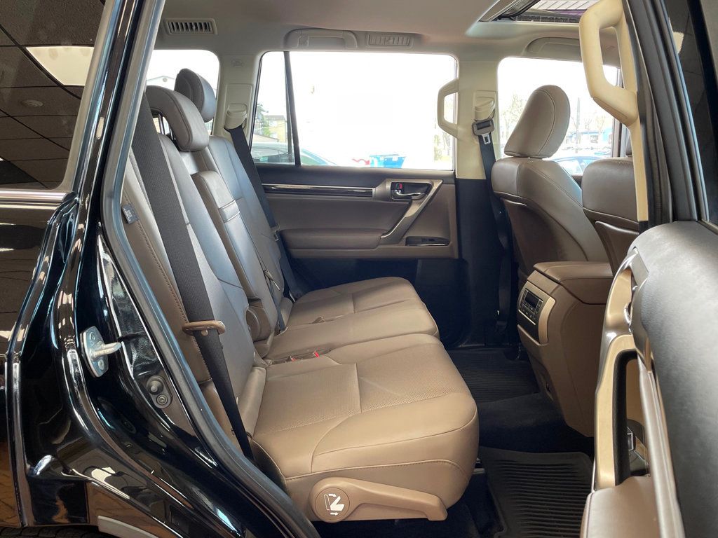 2020 Lexus GX GX 460 4WD - 23014462 - 32