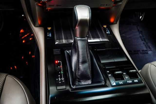 2020 Lexus GX GX 460 4WD - 22943526 - 17