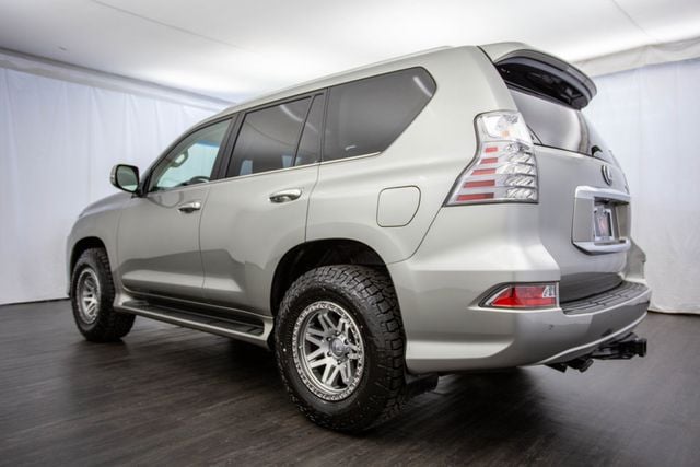 2020 Lexus GX GX 460 4WD - 22657452 - 32