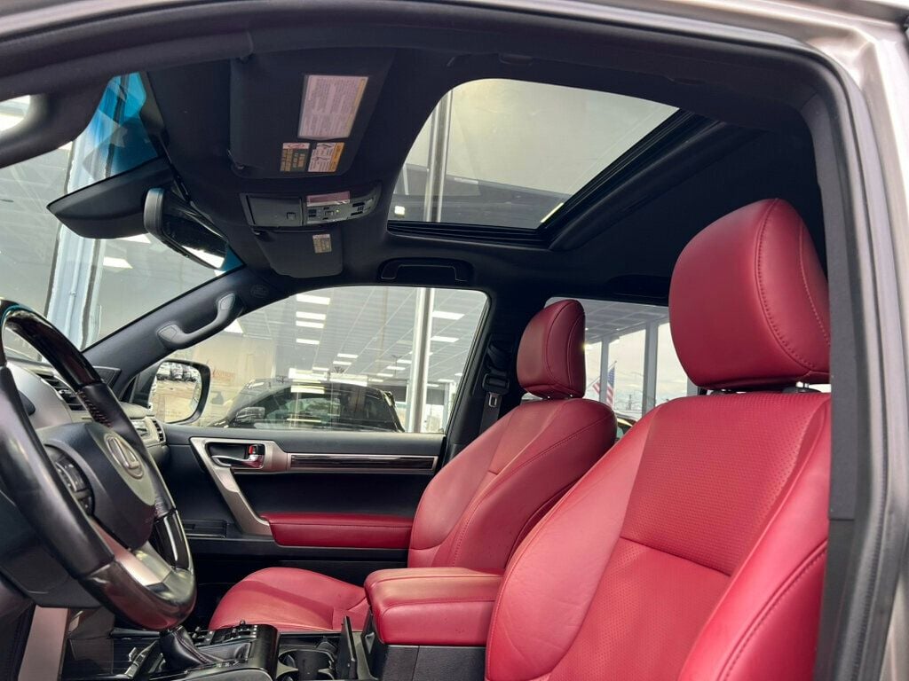 2020 Lexus GX GX 460 Luxury 4WD - 22982219 - 30