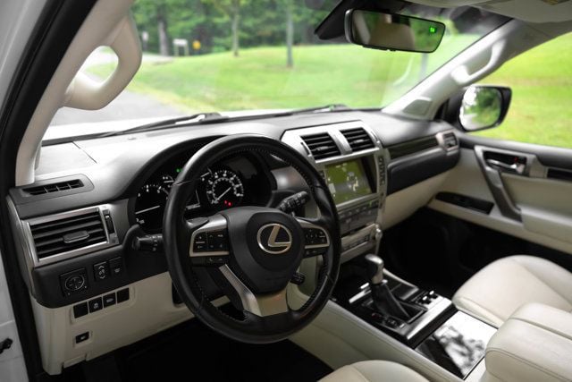 2020 Lexus GX LocalTrade/Heated&CooledSeats/PowerSunroof/BackupCamera - 23066381 - 18