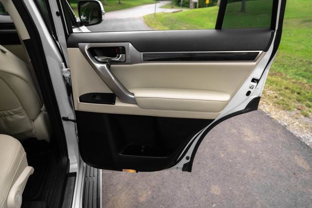 2020 Lexus GX LocalTrade/Heated&CooledSeats/PowerSunroof/BackupCamera - 23066381 - 35