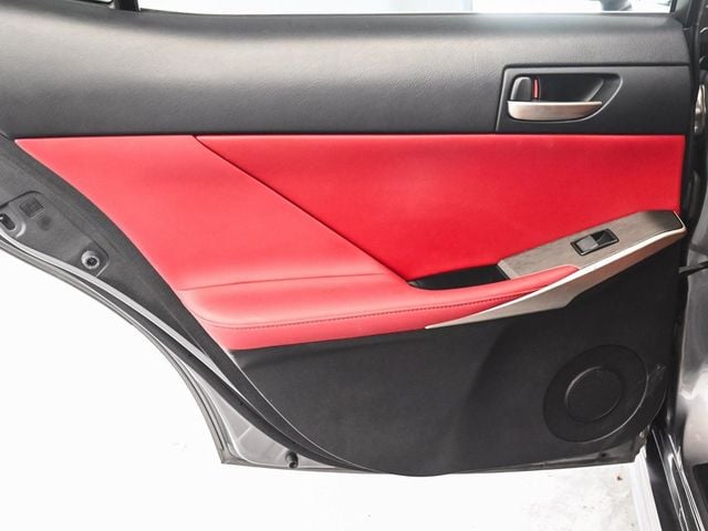 2020 Lexus IS 300 - 22972559 - 10