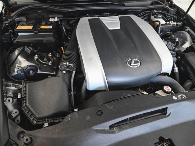 2020 Lexus IS 300 - 22972559 - 31