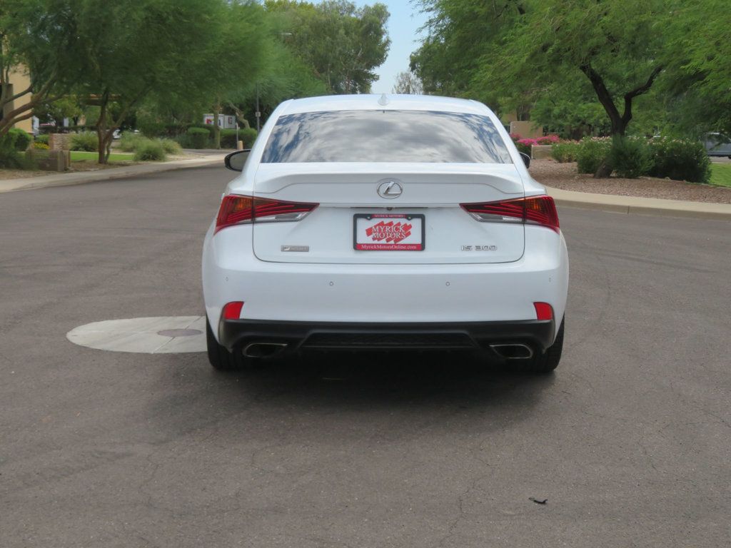 2020 Lexus IS EXTRA CLEAN FSPORT 4DOOR LEXUS IS 300 LEATHER  - 22913010 - 11