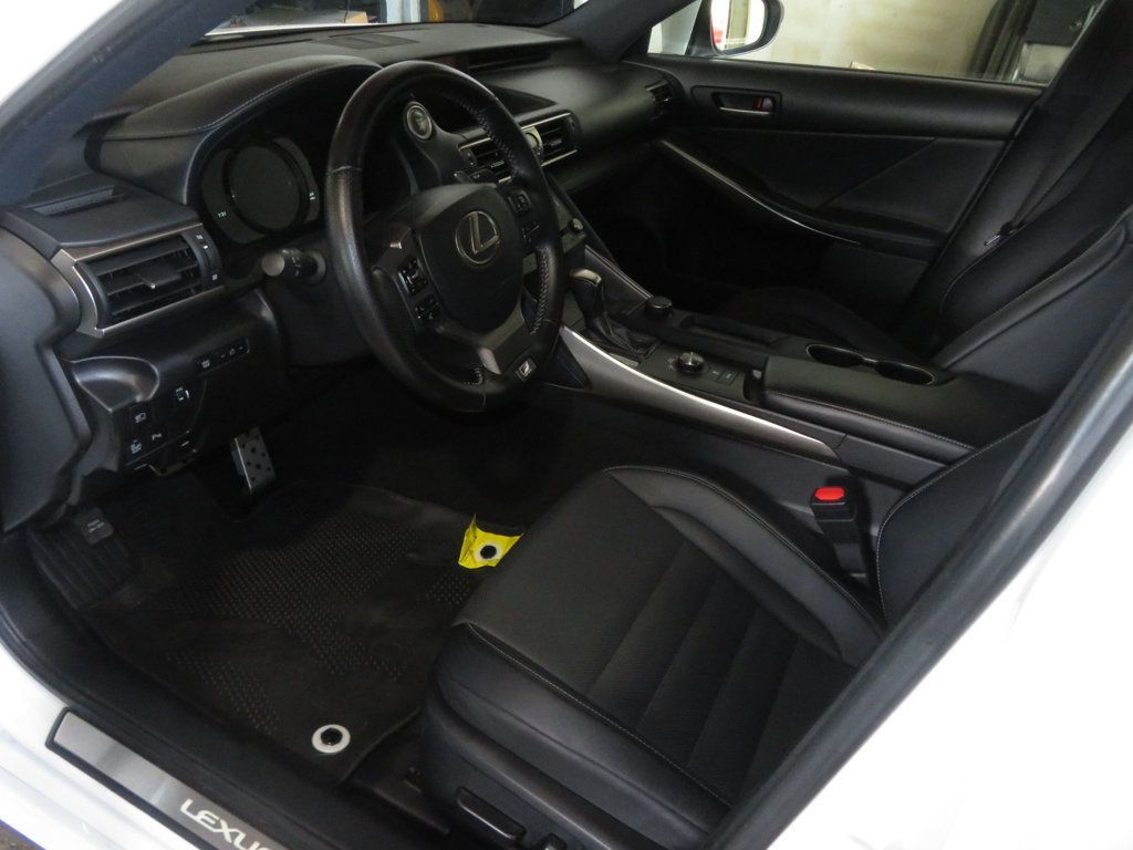 2020 Lexus IS EXTRA CLEAN FSPORT 4DOOR LEXUS IS 300 LEATHER  - 22913010 - 16