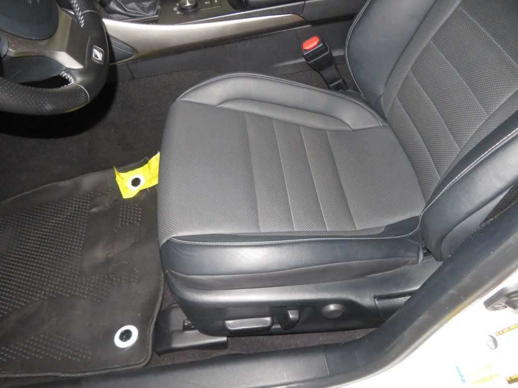 2020 Lexus IS EXTRA CLEAN FSPORT 4DOOR LEXUS IS 300 LEATHER  - 22913010 - 17