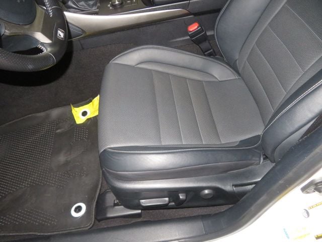 2020 Lexus IS EXTRA CLEAN FSPORT 4DOOR LEXUS IS 300 LEATHER  - 22913010 - 17