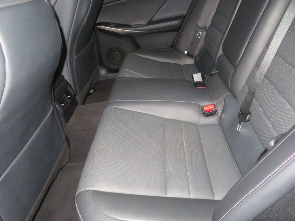 2020 Lexus IS EXTRA CLEAN FSPORT 4DOOR LEXUS IS 300 LEATHER  - 22913010 - 24