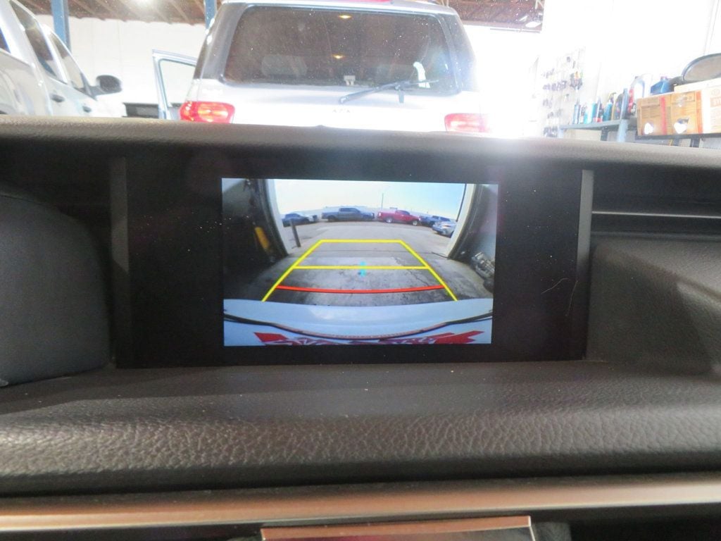 2020 Lexus IS EXTRA CLEAN FSPORT 4DOOR LEXUS IS 300 LEATHER  - 22913010 - 39